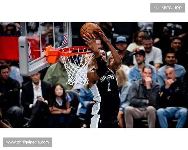 文班亚马领衔马刺大胜独行侠 展现超凡实力 文班亚马领衔马刺大胜独行侠 展现超凡实力