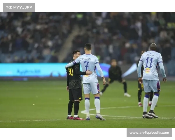 里斯本球迷狂欢至凌晨,庆祝绝杀巴黎圣日耳曼 里斯本球迷狂欢至凌晨,庆祝绝杀巴黎圣日耳曼